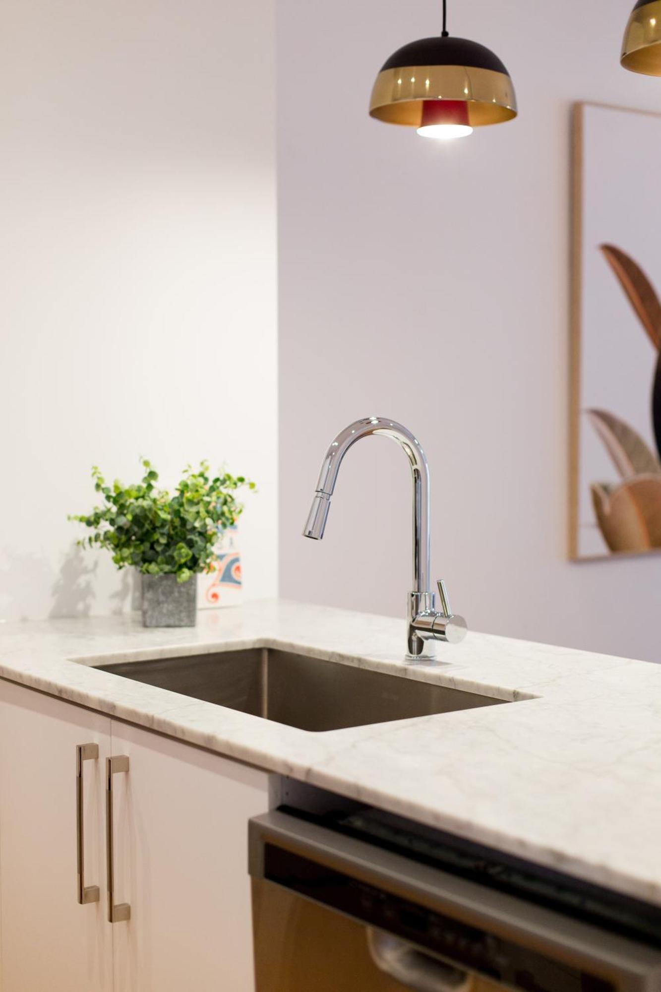 מונטריאול Hip, Stylish Apartment In Little Italy By Den Stays A חדר תמונה