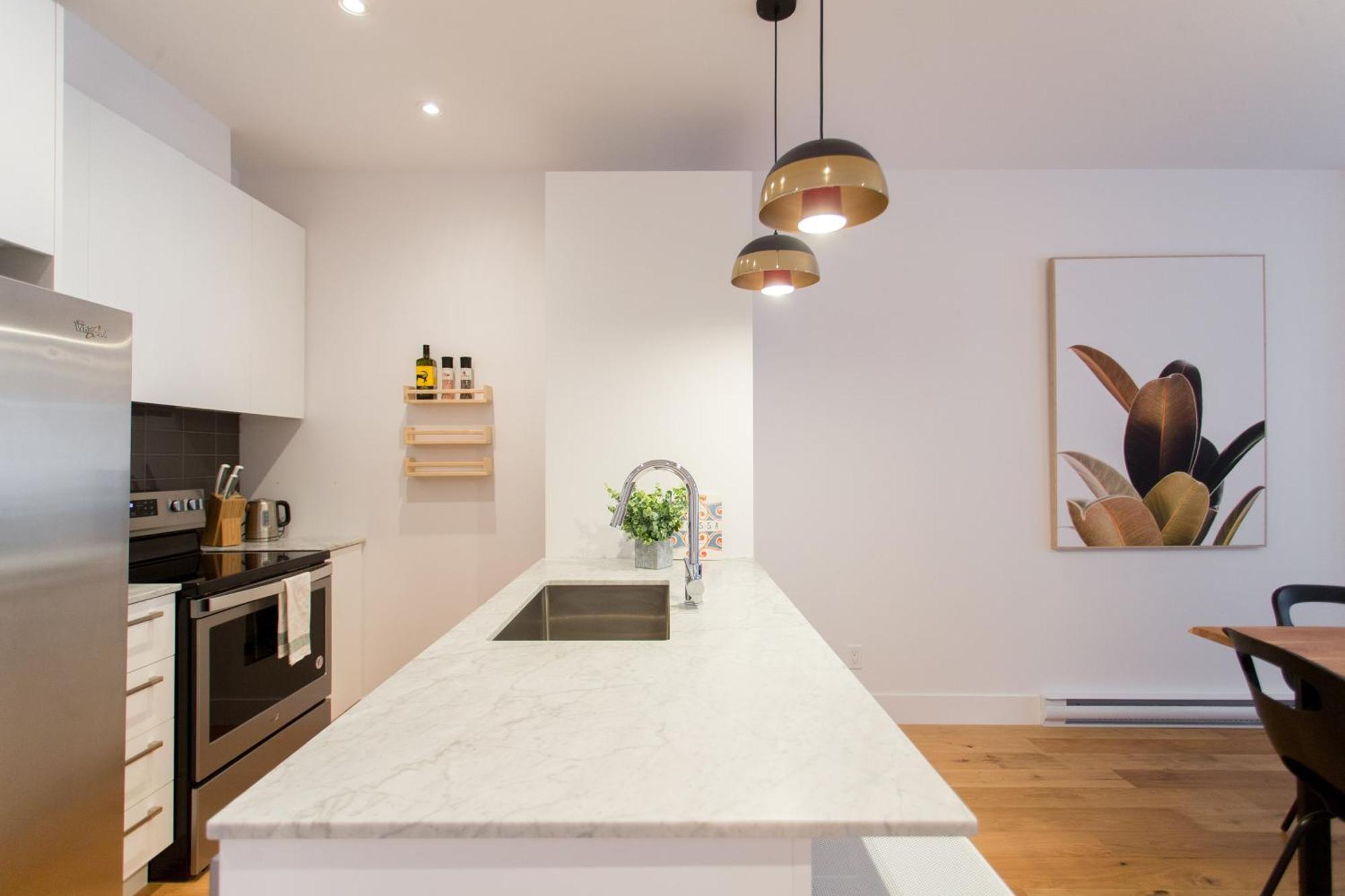 מונטריאול Hip, Stylish Apartment In Little Italy By Den Stays A חדר תמונה
