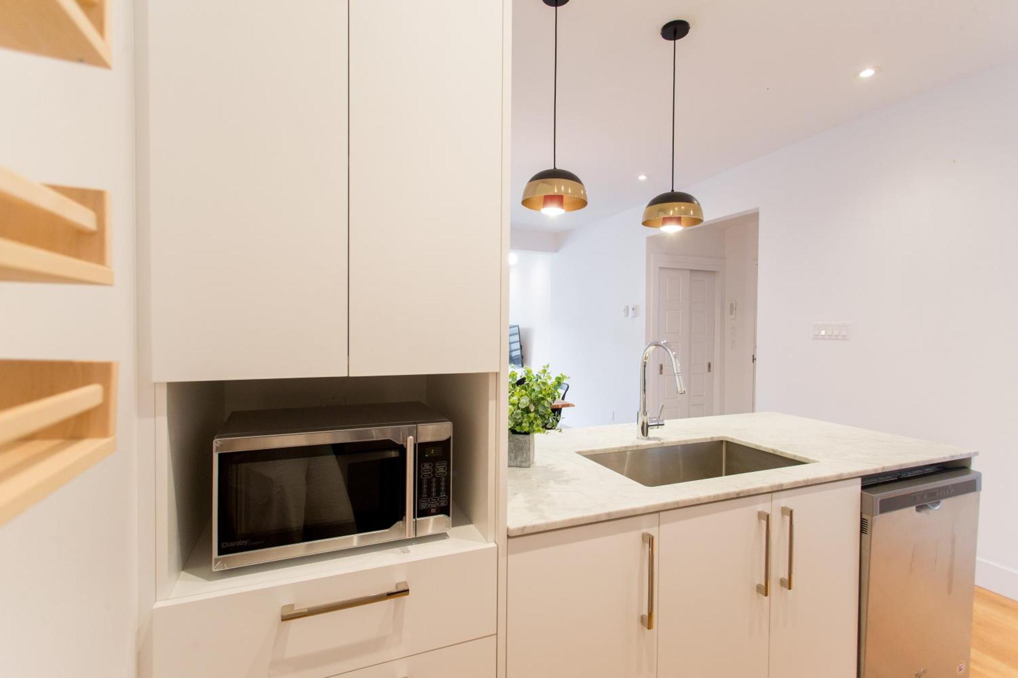 מונטריאול Hip, Stylish Apartment In Little Italy By Den Stays A חדר תמונה