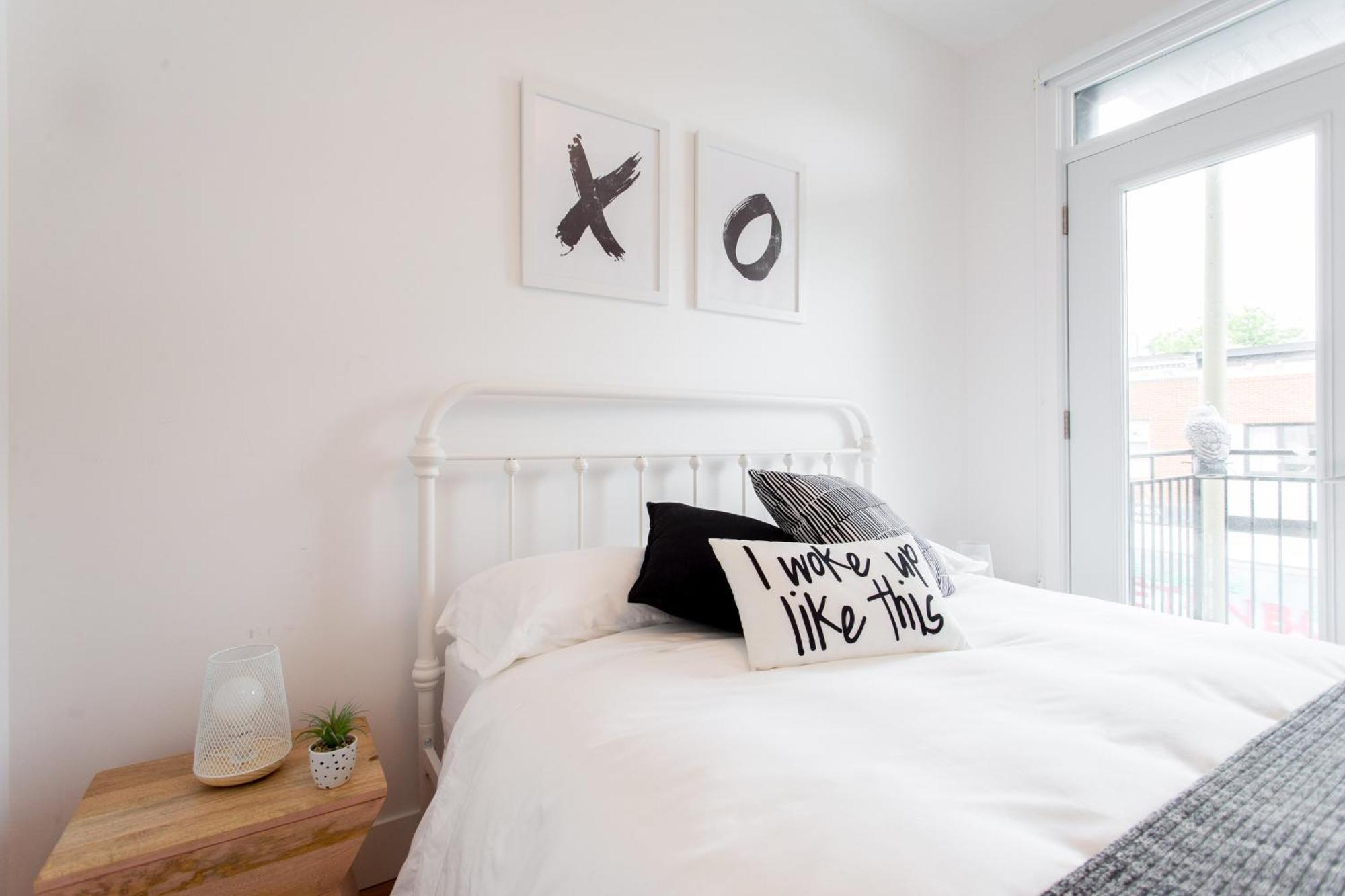 מונטריאול Hip, Stylish Apartment In Little Italy By Den Stays A חדר תמונה