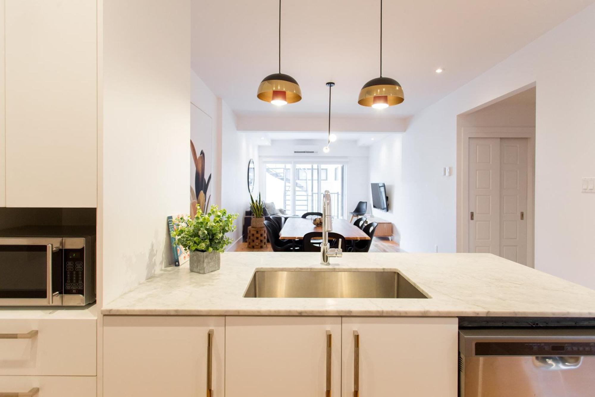 מונטריאול Hip, Stylish Apartment In Little Italy By Den Stays A חדר תמונה
