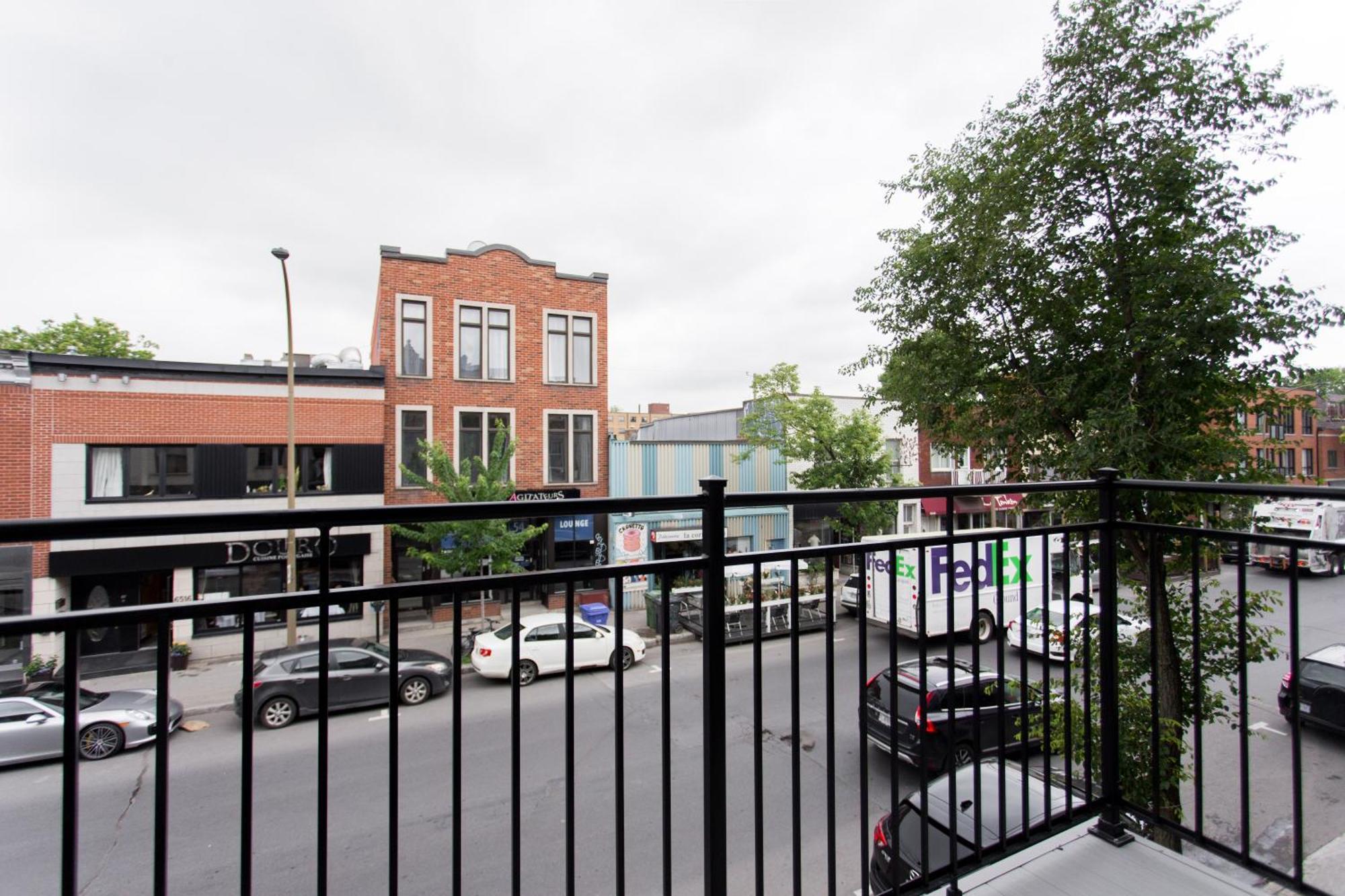 מונטריאול Hip, Stylish Apartment In Little Italy By Den Stays A חדר תמונה